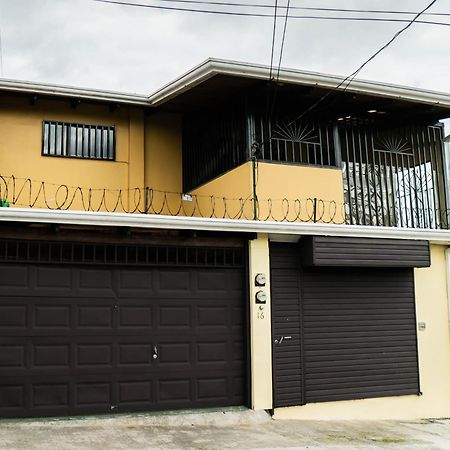 Casa Calas Alajuela Екстериор снимка